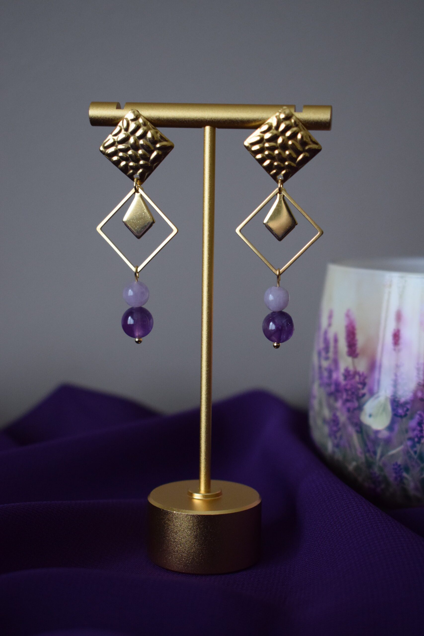 Statement oorhangers Amethist ~ OA 003