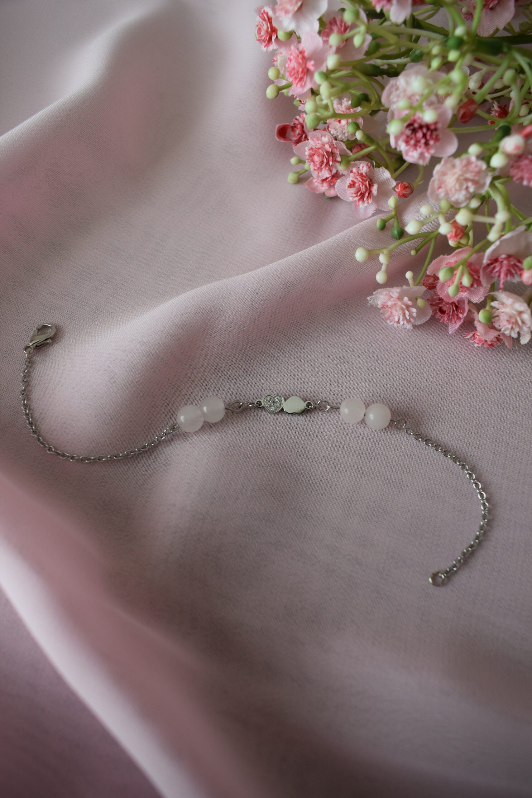 Armband stainless steel met hartjes en Rozenkwarts ~ LC 011
