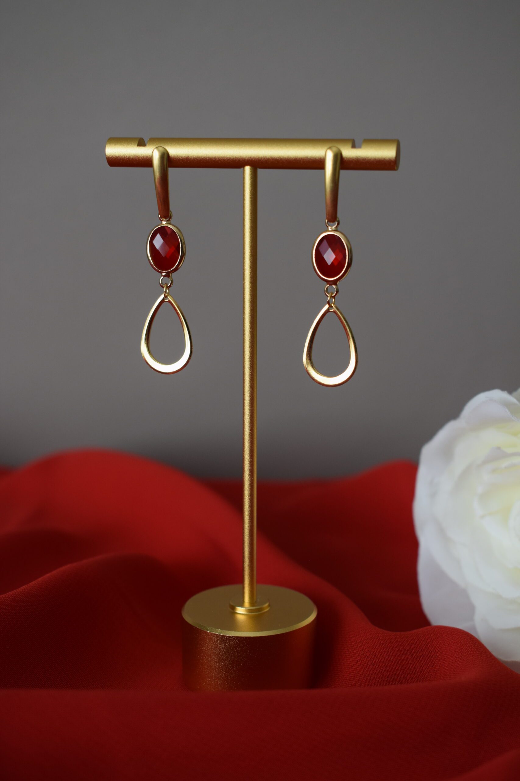 Oorhangers Rood Crystal Glass met druppel ~ CG 001 - Afbeelding 2