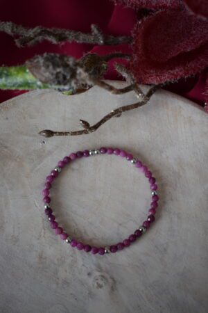 Kralenarmbandje Robijn 4mm kralen ~ ROB 002