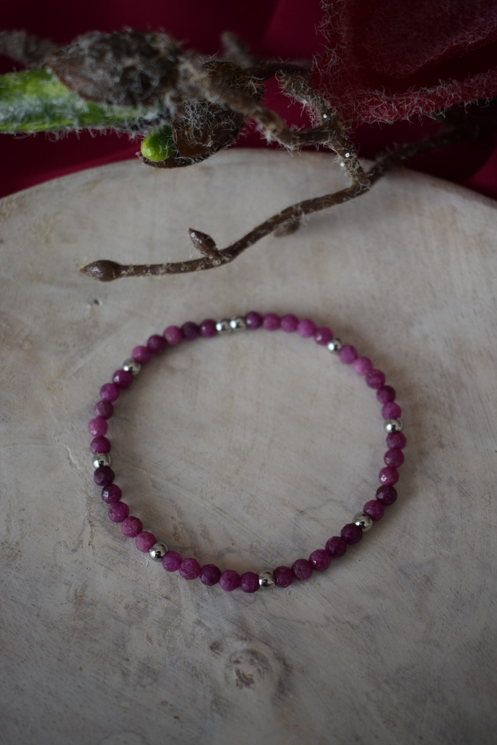 Kralenarmbandje Robijn 4mm kralen ~ ROB 002 - Afbeelding 2